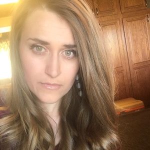 Meet your Posher, Anne